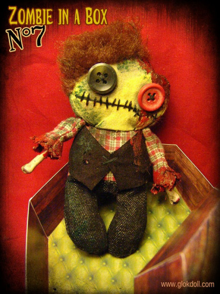 Zombie in a Box N°7