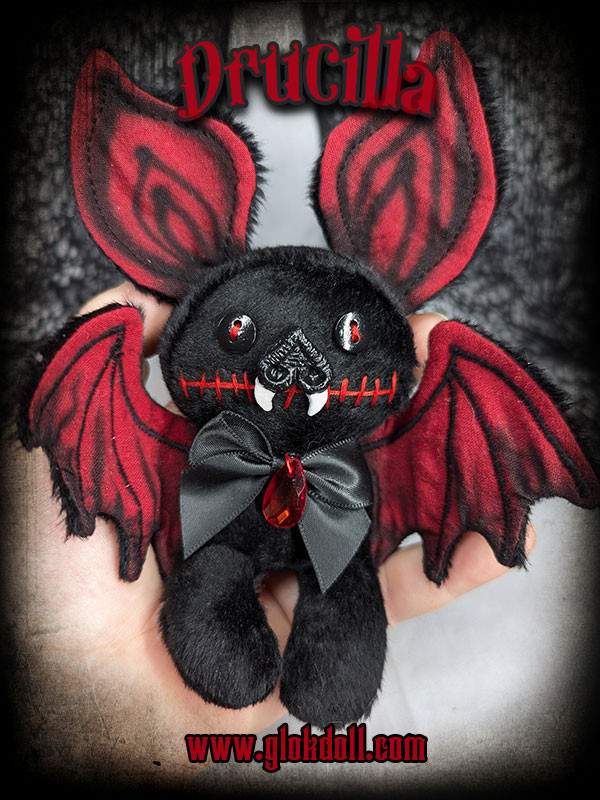 Drucilla, nouvelle GLOKdoll Chauve-Souris