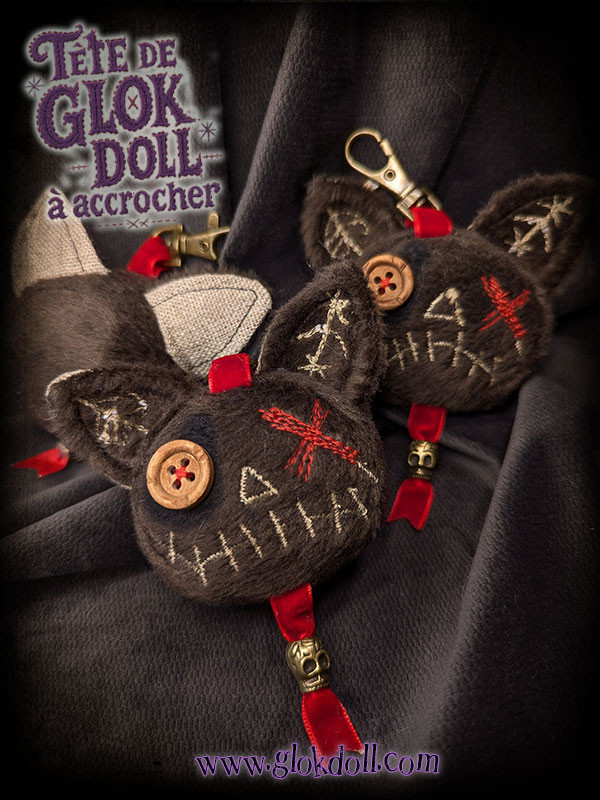 Porte-clé GLOKdoll Chat Vaudou, entre magie noire et mystère haïtien.